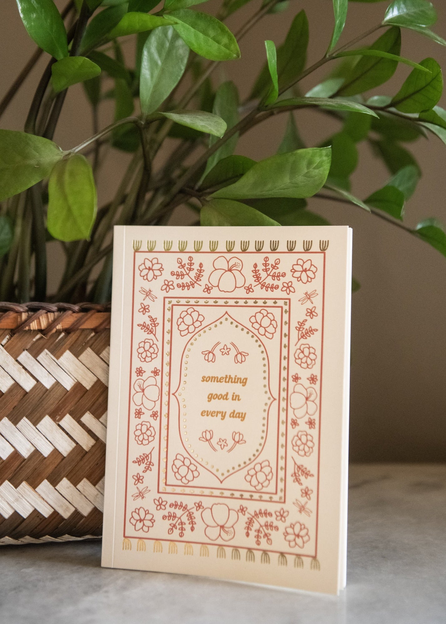 something good in every day: a guided gratitude journal